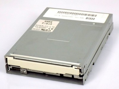 Sony MPF920-F IDE FDD Floppy Disc Drive Disketten-Laufwerk Beige ohne Blende