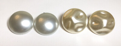 PRETTY VINTAGE 2 PAIR MIXED LOT OF LG DISC STYLE CLIP-ON EARRINGS LIGHT COLORS N