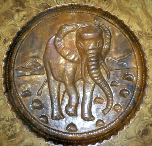 Vintage Embossed Heavy Copper Wall Plate With Sacred Elephant Design 11 3/4 in - Picture 3 of 4