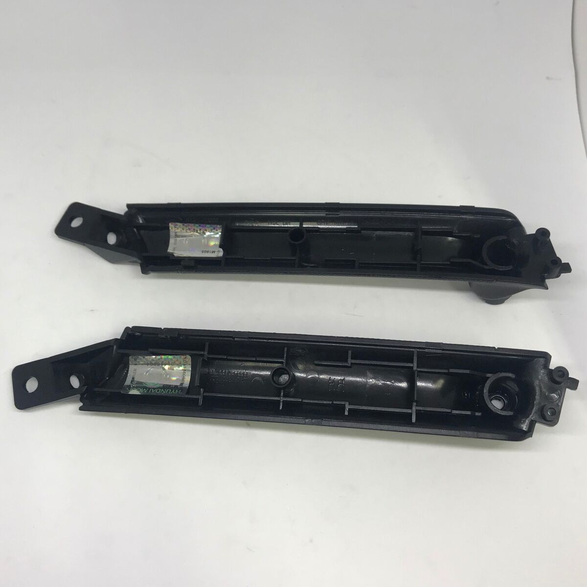 Inside Door Handle Inner Grip Cover 2p for 2003 2006 Hyundai Inside Door Handle Inner Grip Cover 2p for 2003 2006 Hyundai