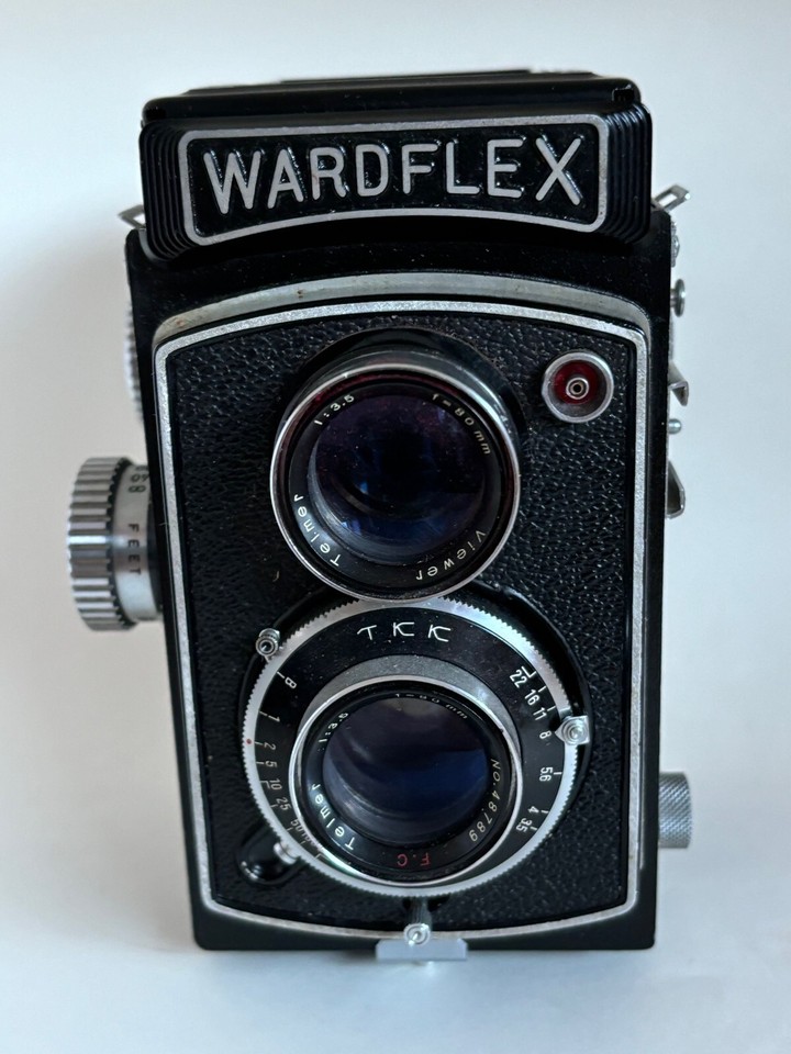 Wardflex Camera Black 6x6 TLR Telmer 80mm f/3.5 Lens with case near
