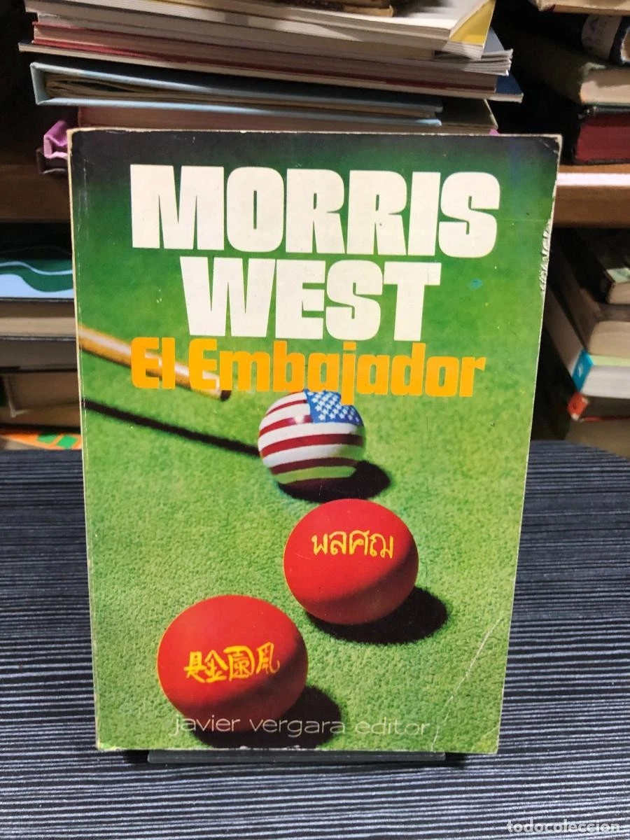 El embajador Morris West