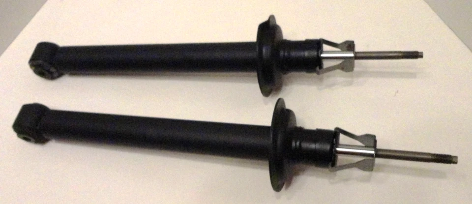 Par de puntales traseros Gabriel G51039 Ultra para Ford Aspire 1997 2 puertas hatchback Foto 2 de 4