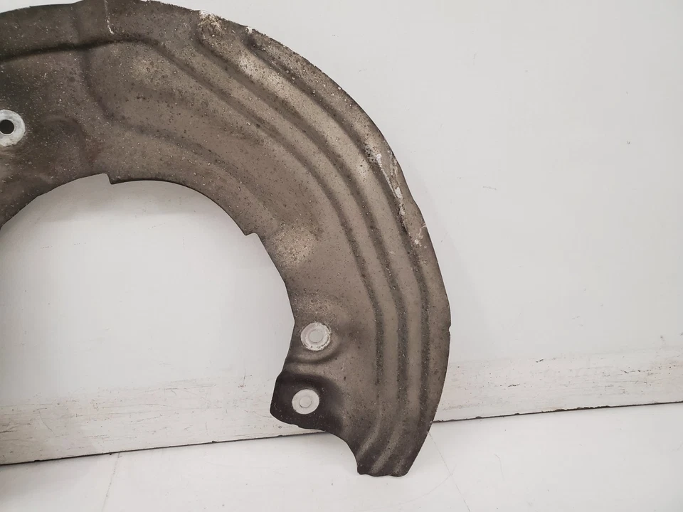 ✅ 08-13 OEM BMW E82 E88 135 Cubierta protectora antipolvo freno lado pasajero delantero derecho Foto 3 de 4