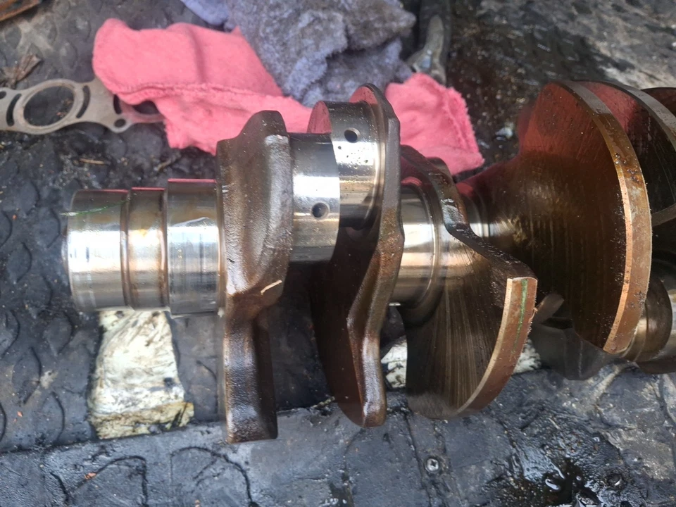 AUDI S4 S5 2011-2016 3,0 L - Cigüeñal/Eje de manivela OEM 06E105101AD Foto 2 de 4