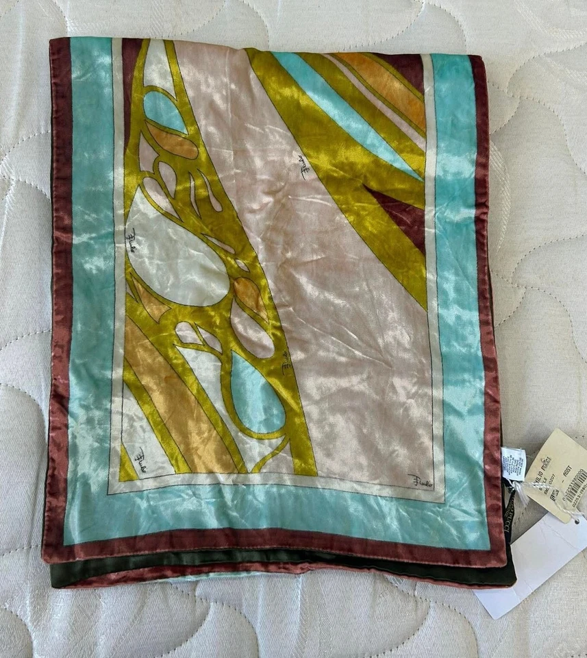 S3# NUEVO CON ETIQUETASG Emilio Pucci rectangular bufanda de seda multicolor 59/11 pulgadas Hecho en Italia  Foto 2 de 4