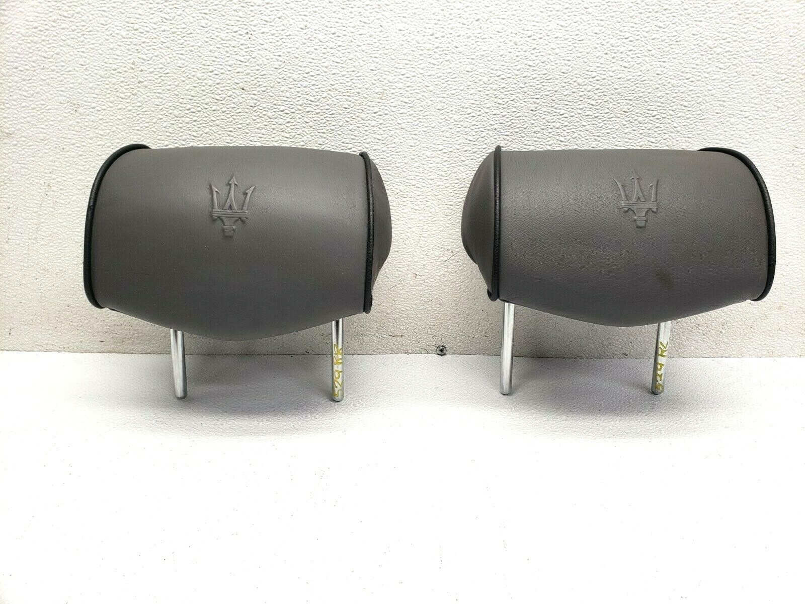 04-08 MASERATI QUATTROPORTE M139 REAR LEFT RIGHT SEAT HEADREST SET OF 2 L529 OEM
