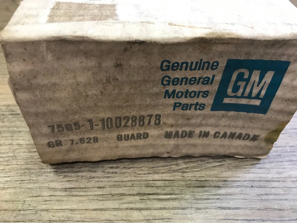 83 84 Pontiac 6000 LE NOS GM 1982 protector de parachoques delantero derecho 10028878 Foto 4 de 4