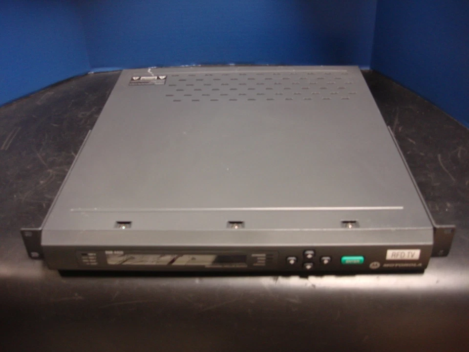 Motorola DSR-4410 Commercial Satellite Television Receiver 506110-001 - Image 2 of 4