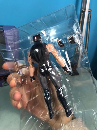 10195 Tiger the Dark S H Figuarts uomo tigre tiger man mask bandai action figure - Foto 5 di 6