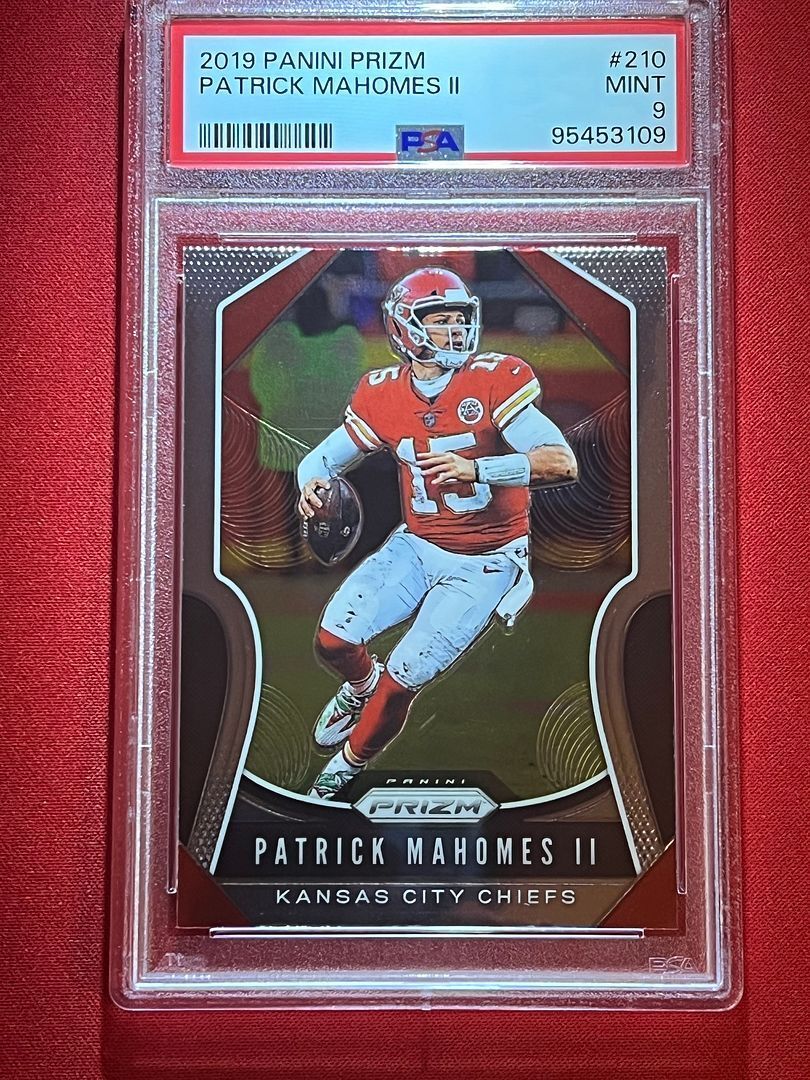 2019 Panini Prizm PATRICK MAHOMES II 210 3rd Year PSA 9 MINT CHIEFS