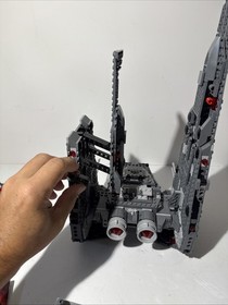 LEGO Star Wars: Kylo Ren's Command Shuttle (75104) Kylo Ren minifigure + 4 more