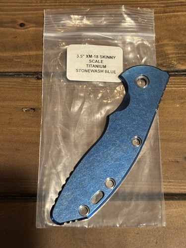 Hinderer XM18 3.5 Skinny Smooth Scale - Stonewash Blue