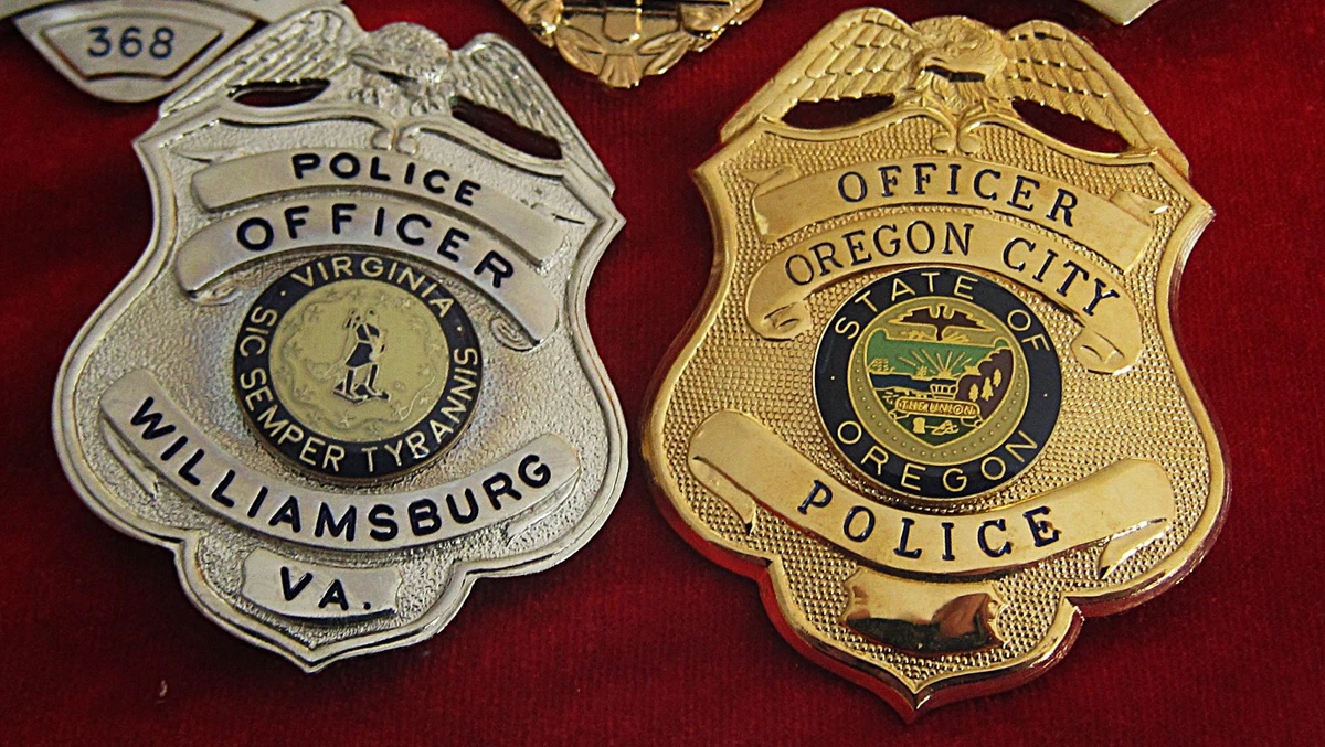obsolete police badges, 3 von 5 Abzeichen aussuchen + 1 x patch, Angebot , TOP