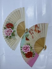 Lot of 2 Vintage Decorative Bamboo Hand Fans Chinese   Floral Designs
