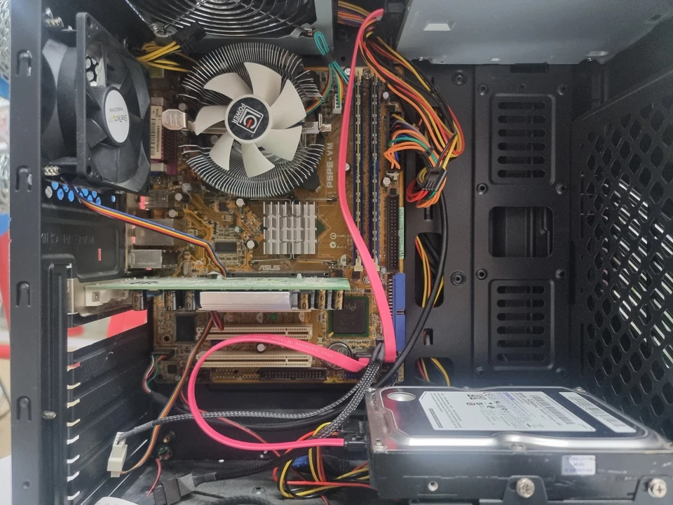 PC Retro Windows XP SP3 – ASUS P5PE-VM – GeForce FX5500 – 2GB DDR1 – 500GB SATA - Immagine 2 di 4