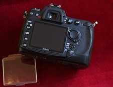 Nikon Mint D300 12.3MP Digital SLR Camera box & Manuel  Shutter count only 2758