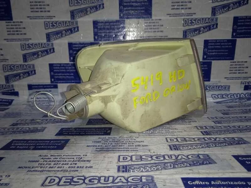 faro anteriore sinistro per FORD ORION III 1.6 1992 819375 - Immagine 4 di 4