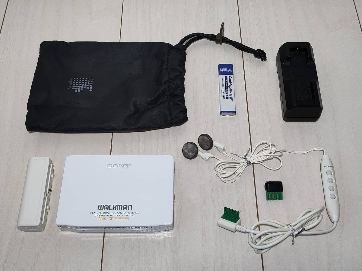 SONY WM-701C WALKMAN CASSETTE PLAYER White Operation