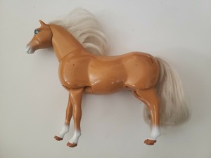 barbie walking horse not working