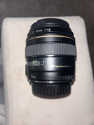Canon EF 85mm F/1.8 USM Telephoto Prime Lens Ultrasonic - MF Only
