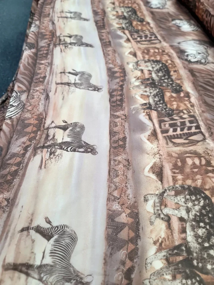 TELA CEBRA GASA ESTAMPADO LEOPARDO MARRÓN TOSTADO POR YARDA GUEPARDO SEMI TRANSPARENTE Foto 4 de 4