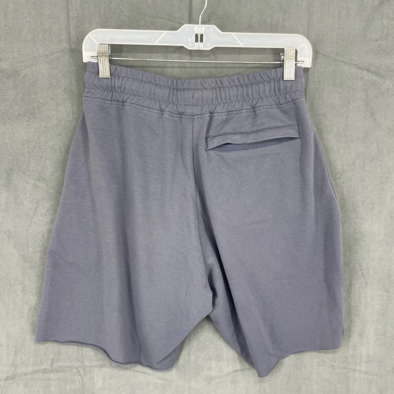 gymshark pull on elastic waist logo shorts