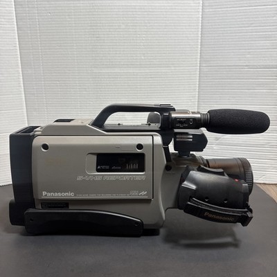 Panasonic AG-455P S-VHS Reporter Pro Camcorder 12x Zoom No Battery