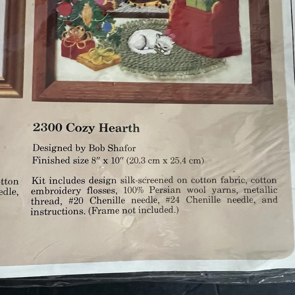 Creative Circle Christmas Crewel Embroidery Kit Needlepoint  - Image 4 of 4