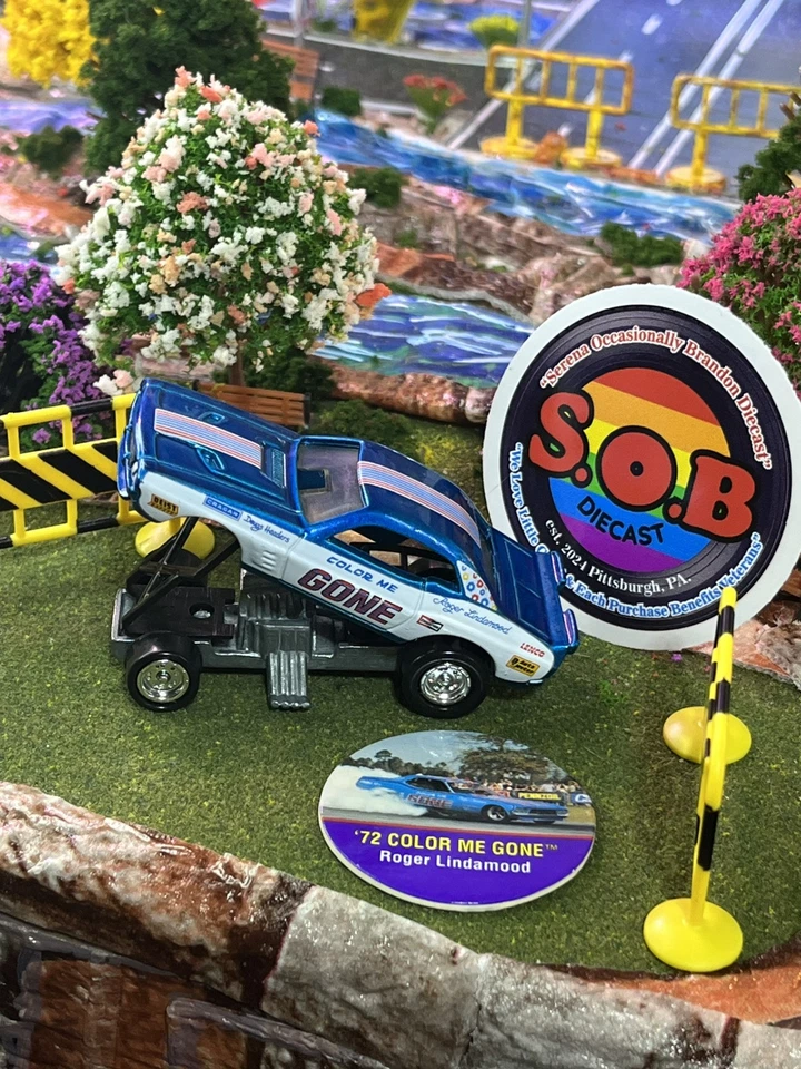 Dodge Roger Lindemood 1971 Johnny Lightning Color Me Gone coche divertido casi nuevo con moneda Foto 2 de 4