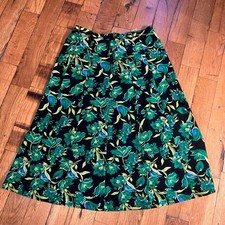 Sag Harbor Midi Skirt Green Black Tropical Floral Women  s Size 10 Office Resort