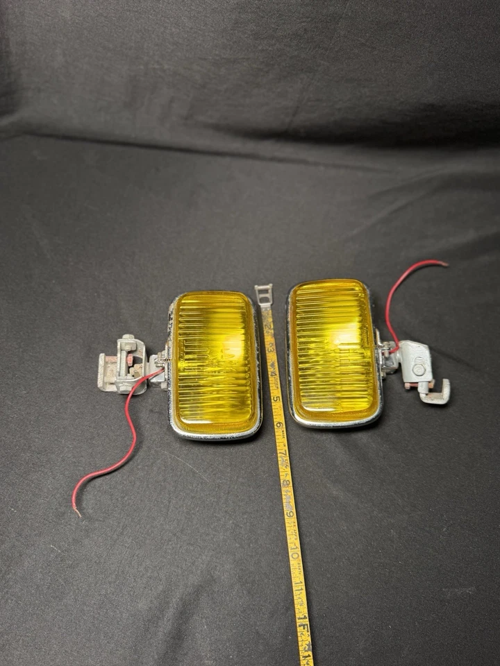 Vintage Yellow/Amber Fog Light Made In Japan - Image 2 of 4