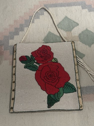Vintage Native American Flat Plateau Beaded Rose Handbag Cream Red Floral Purse