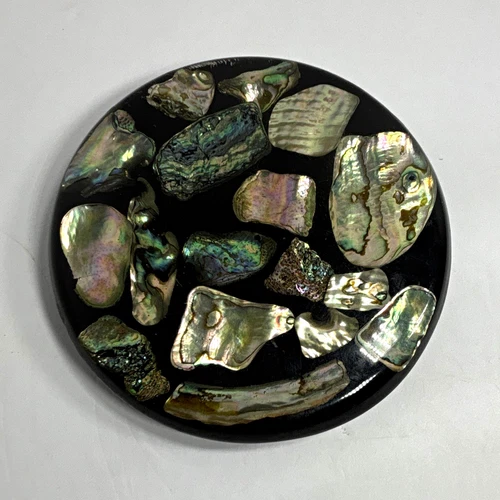 Wondermold Ind., Inc. Round Black Abalone Shell Inlay Trivet Hotplate - product listing photo