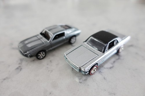 Lot of 2 Hot Wheels Ultra Hots Mustang ('65 & '67) w RRs, loose