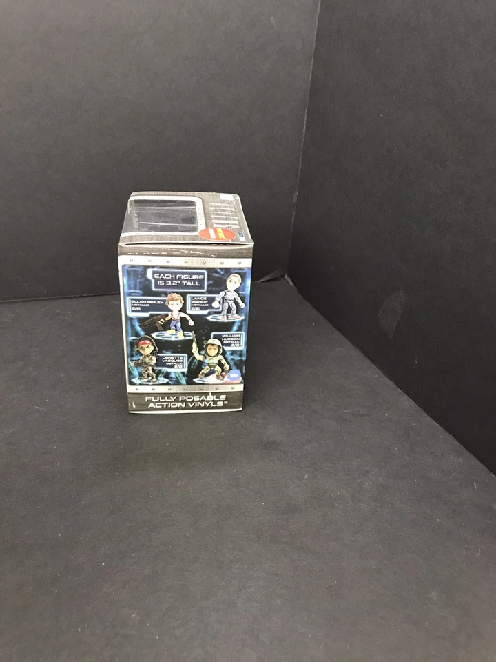 The Loyal Subjects Aliens Metallic Hot Topic William Hudson Foto 2 de 4