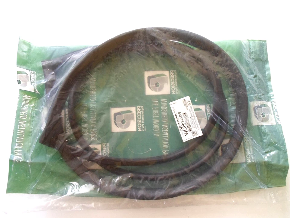 УПЛОТНЕНИЕ ЗАДНЕГО СТЕКЛА FORD FALCON 1966 1967 1968 1969 1970 4 ДВЕРИ СЕДАН - Изображение 2 из 4