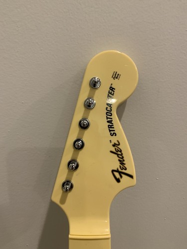 Fender Stratocaster Harmonix Guitar RockBand Nintendo Wii No Dongle Model 19091 - Picture 8 of 10
