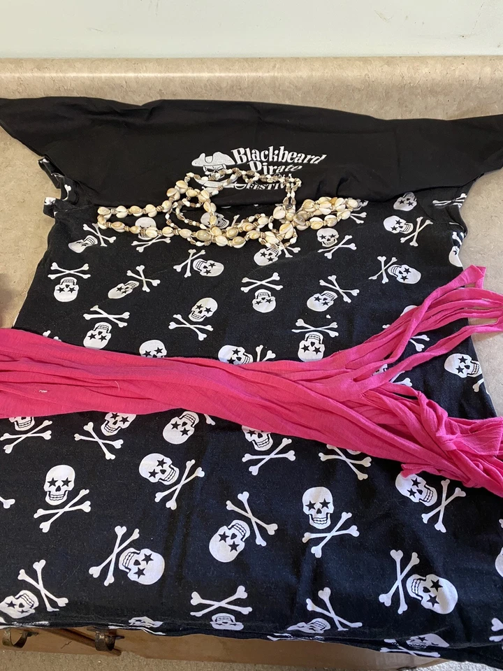 Ropa pirata  Foto 3 de 3