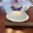 Vintage Indiana Glass milk white Hen On A Nest 7" Chicken!