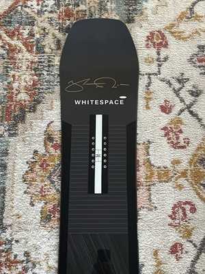 Shaun white Pro Black 150 WHITE SPACE Autographed Snowboard
