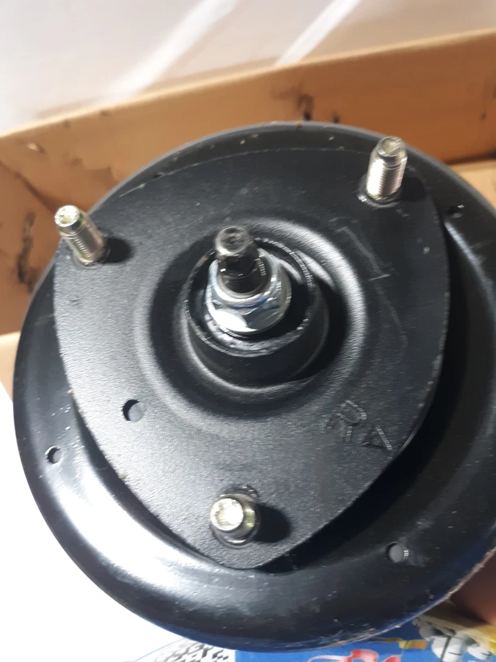 Monroe Quick-Strut 172143 (Right Front) Complete Assembly – Honda CR-V 2002–2006 Foto 2 de 4