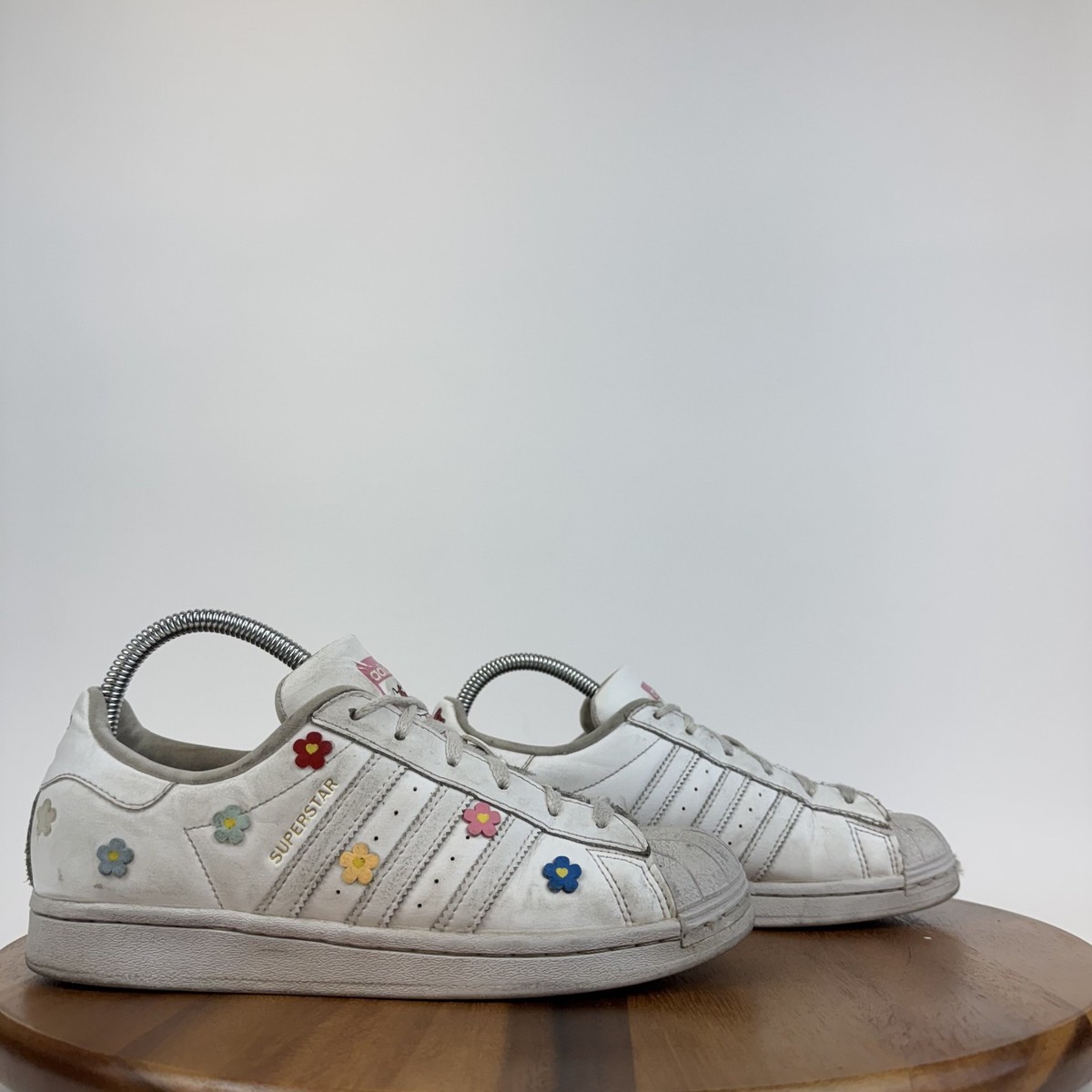 adidas gazelle silver green womens Hello Kitty & Friends Superstar 360 Infant Toddler Lifestyle Shoes (Pink  Fusion/Cloud White/Bliss Pink)