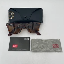 Ray-Ban Wayfarer Classic Sunglasses w/ Striped Havana Acetate Frame - Brown NEW