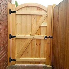 Sturdy T shaped doors with hinges heavy duty wooden fence barn door shutters