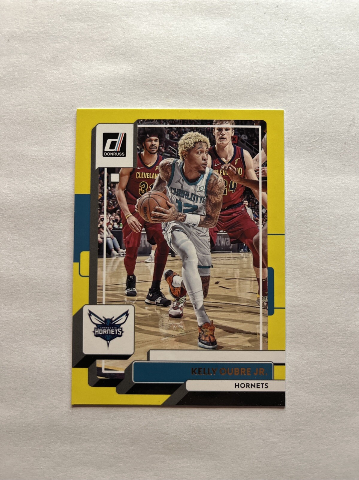 2022-23 Panini Donruss - Yellow Flood #68 Kelly Oubre Jr.