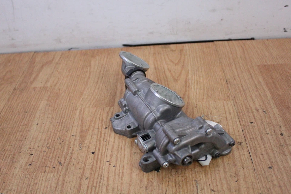 Yamaha RS Viking Professional VK10 2012 bomba de aceite Foto 4 de 4