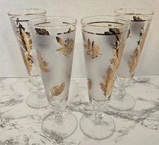 Vintage 1950s Libbey Gold And Leaf Footed Pilsner Glasses. Set Of 4 MCM EUC