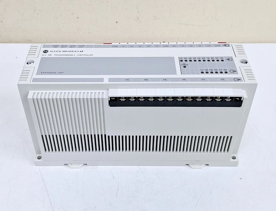 Allen-Bradley 1745-E101 Series B / SLC 100 Programmable Controller - Image 4 of 4