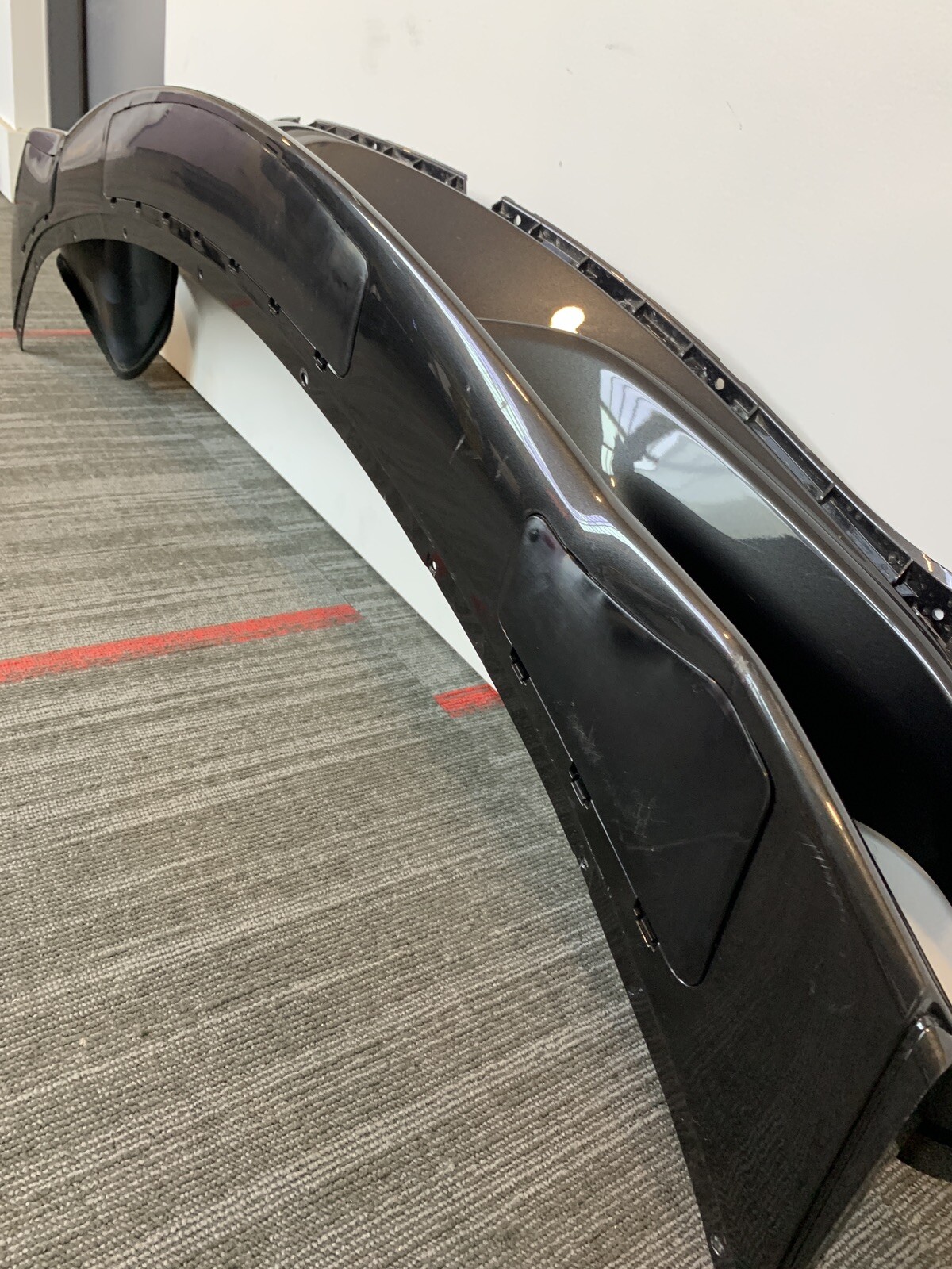 2018 2019 2020 McLaren 720S Front Bumper Lower Center Splitter Valance Oem